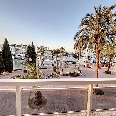 Club Nautic Iv B 16 Empuriabrava
